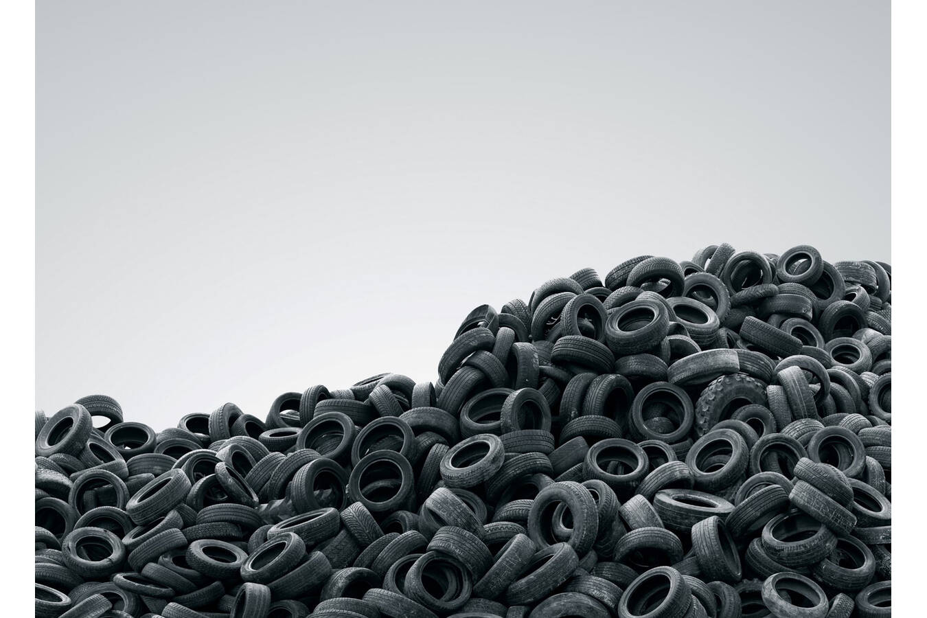 TRS wählt BUSS für Hochleistungsmaterialien aus Altreifen Tyre Recycling Solutions (TRS) wählt Compounding Technology von BUSS zur Herstellung von Hochleistungsmaterialien aus Altreifen