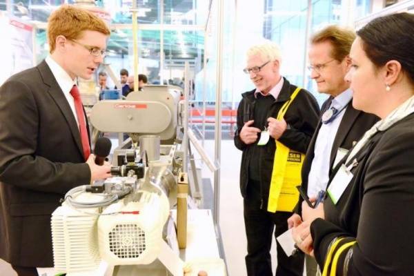 Für Entscheider und Querdenker SCHÜTTGUT & RECYCLING-TECHNIK Basel 2015