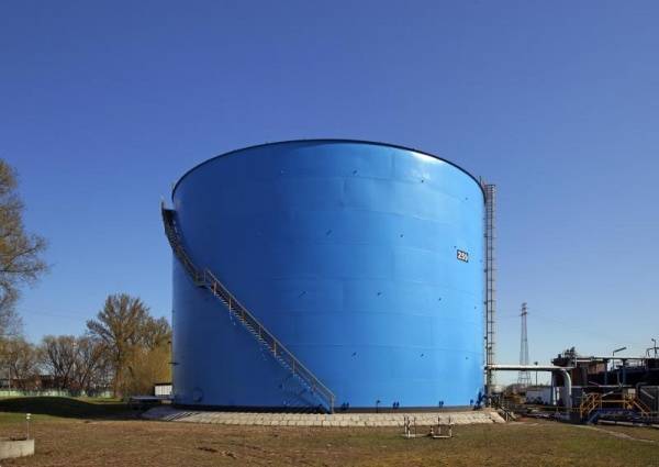 Tagung Ertüchtigung von Flachbodentanks Erfahrungsaustausch für Mitarbeiter der Chemischen Industrie, Betreiber von Großtanklagern