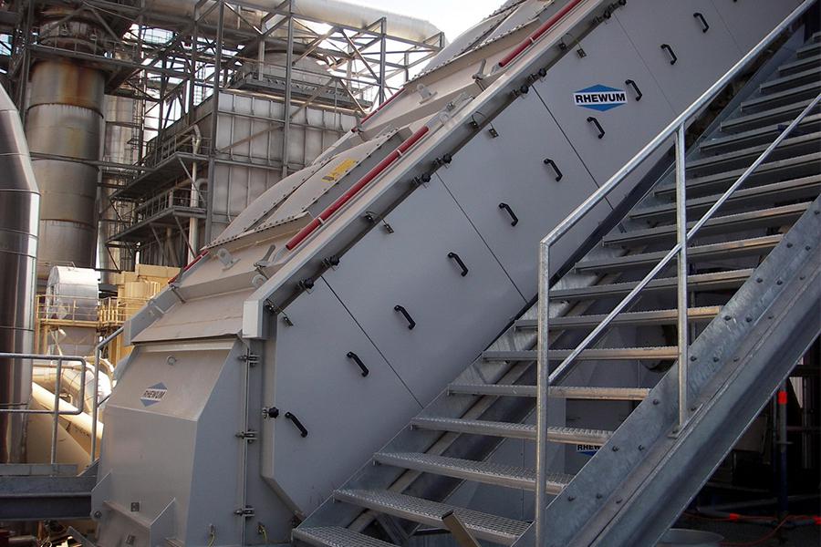 Efficient recycling of laminate waste Rhewum screening machine as a solution for wood recycling