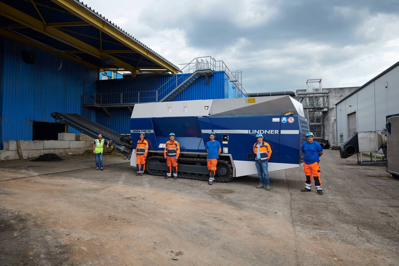 LINZ AG vertraut wieder auf Lindner Miura 1500 Dieses Mal auf die neue Version mit Kettenfahrwerk