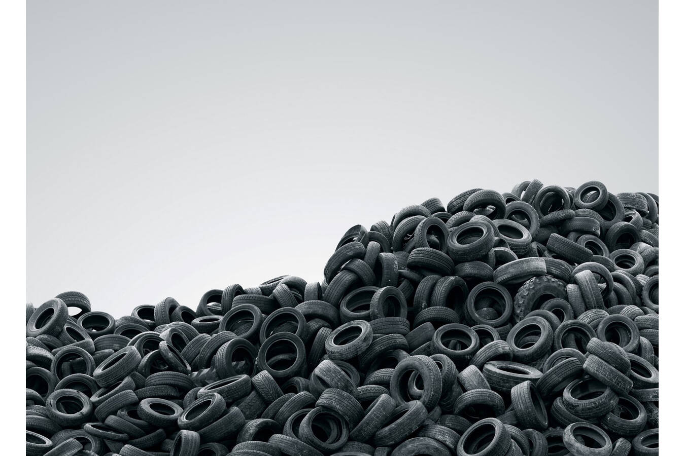 TRS wählt BUSS für Hochleistungsmaterialien aus Altreifen Tyre Recycling Solutions (TRS) wählt Compounding Technology von BUSS zur Herstellung von Hochleistungsmaterialien aus Altreifen