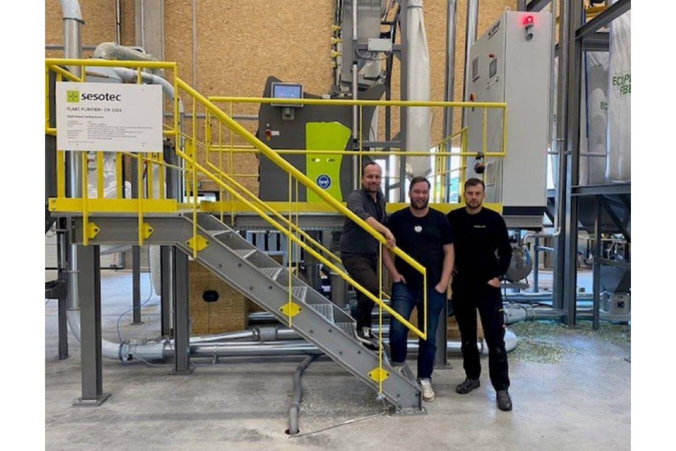 Mission PET – Materialreinigung mit modernster Sortiertechnik Österreichische Recycling-Experten haben sich für die konsequente Wiederverwertung von PET zusammengetan. Höchste Qualität für die Mission Kreislaufwirtschaft