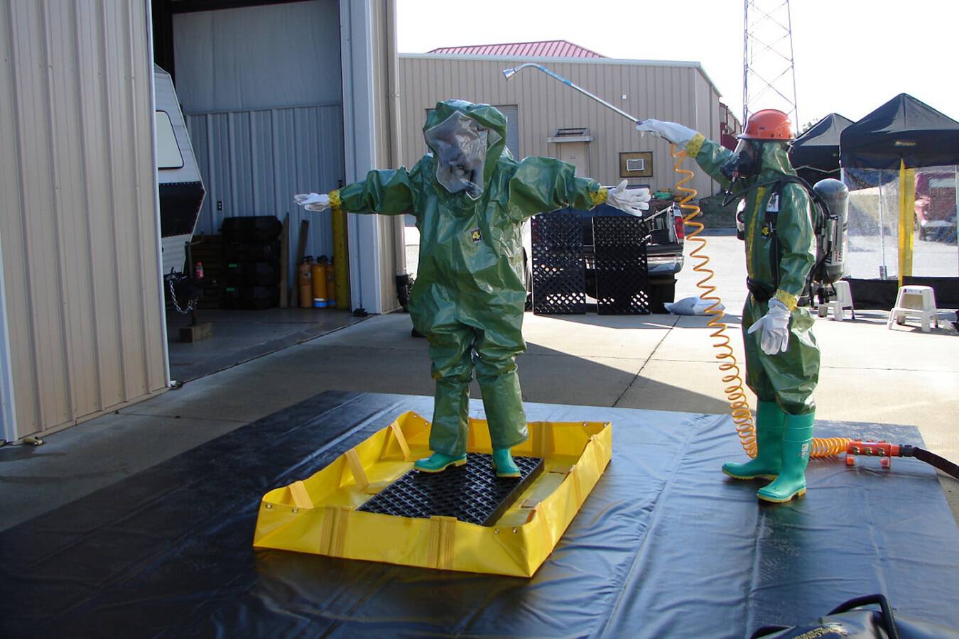 Fast spill response with improved Rigid-Lock QuickBerm Lite Protect your environment with the efficient, space-saving spill containment berm from Brady. Its patented Rigid-lock design ensures quick deployment and easy setup, what makes it ideal for fast spill response.