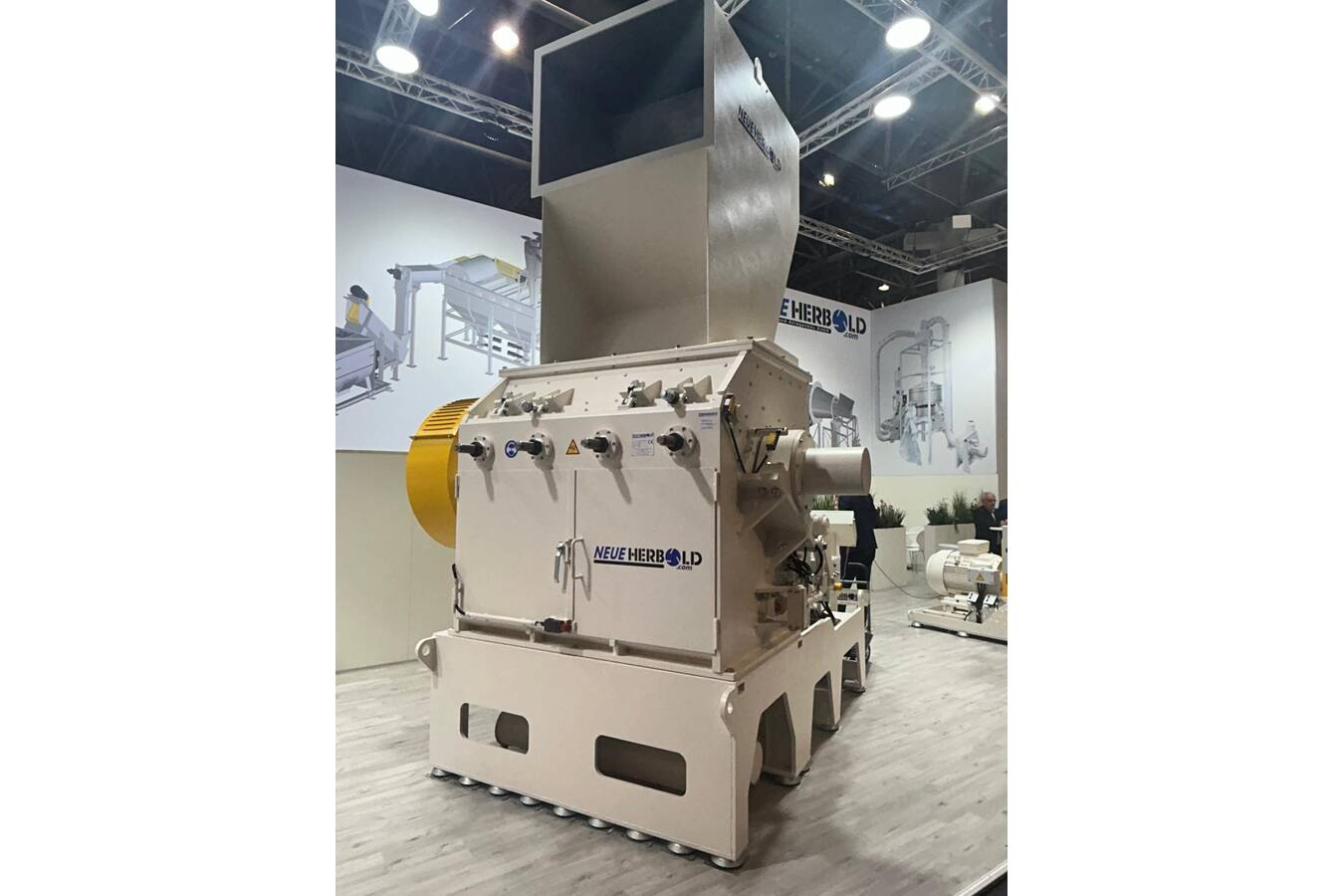 NEUE HERBOLD - neue Schneidmühle mit 1000 mm Rotordurchmesser  NEUE HERBOLD - Schneidmühle Typ SM 1000/1600-S11-2 - robust, langlebig - für hohe Durchsatzleistungen