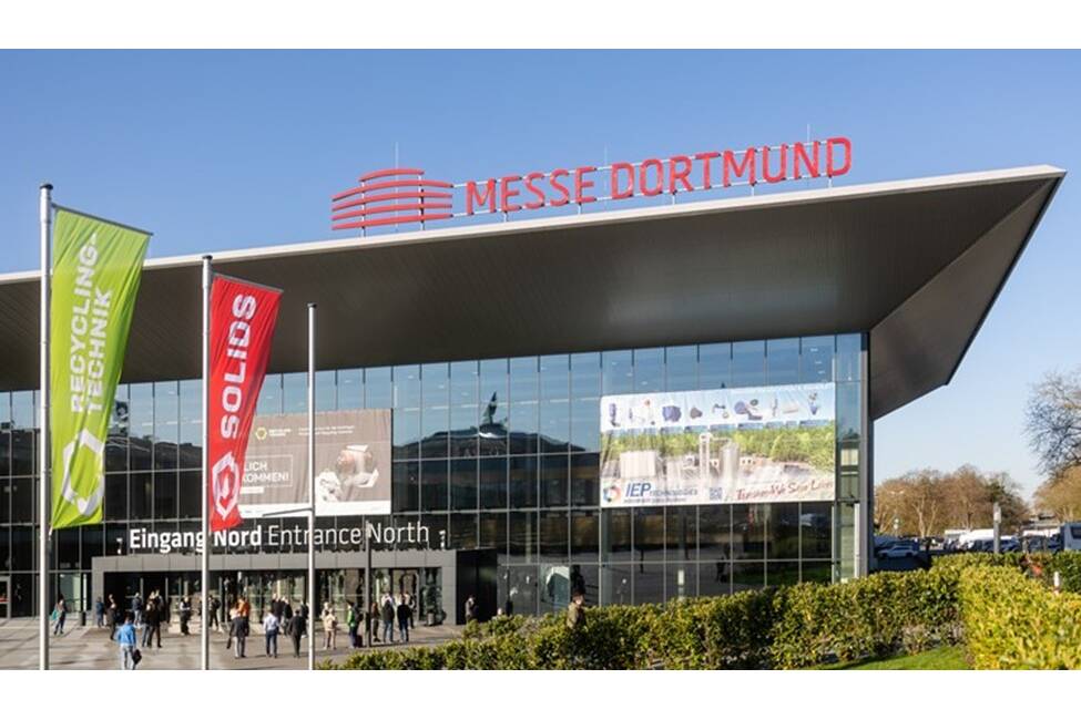 Solids und Recycling-Technik Dortmund verzeichnen Besucherplus Zum 20. Jubiläum der Solids Dortmund besuchten 5082 Fachgäste das Messe-Duo. Mit einem Zuwachs von 22 % festigt die Veranstaltung ihre Rolle als zentrale Plattform für die Schüttgut- und Recyclingindustrie.